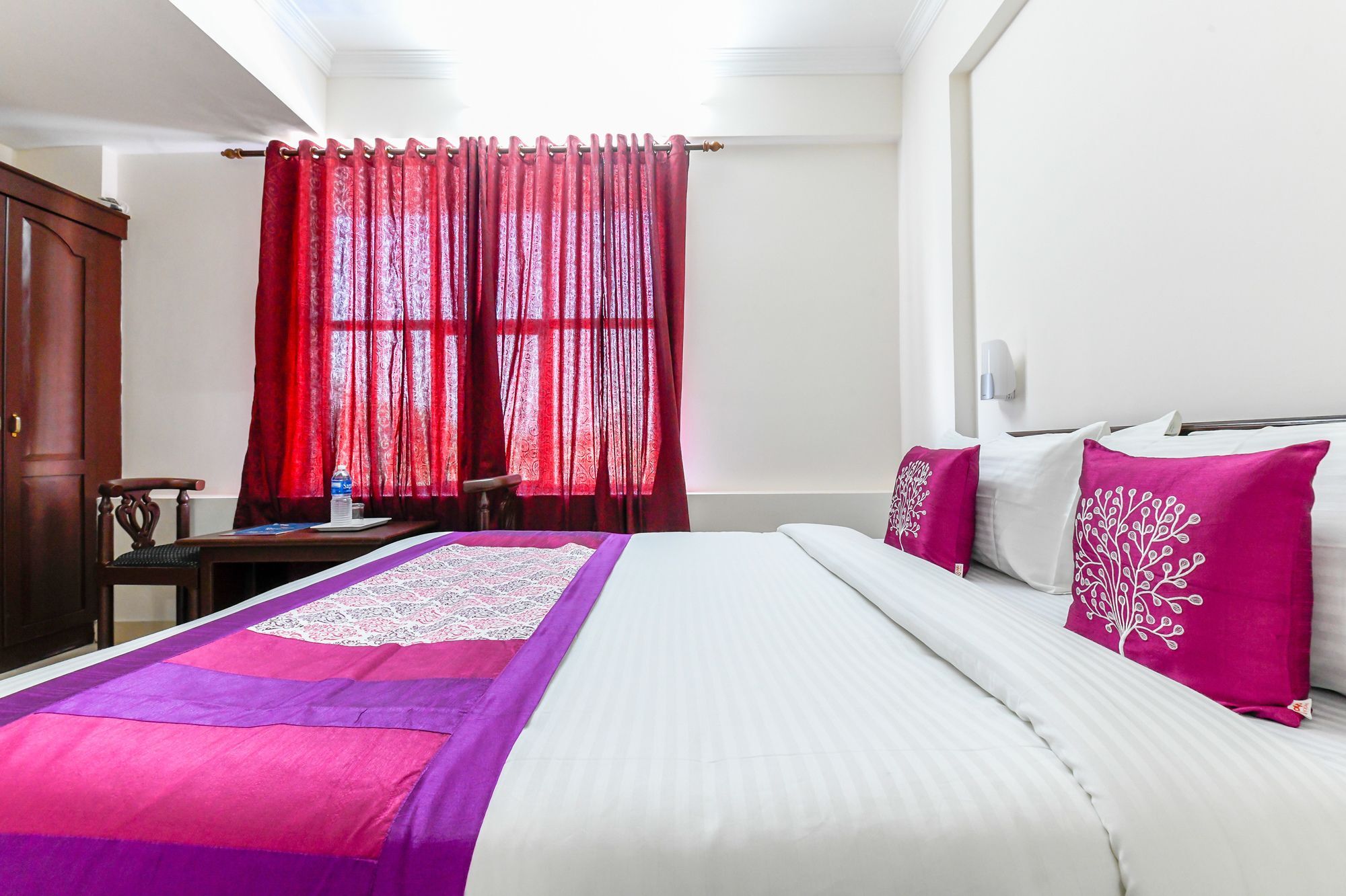 Oyo 11309 Hotel Green Land Residency Kochi Exterior photo